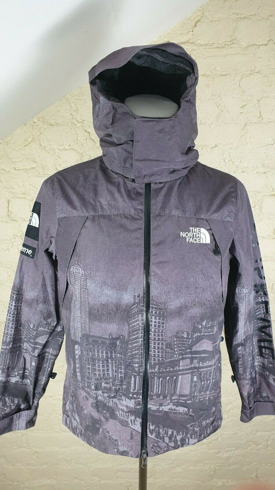 north face supreme windbreaker