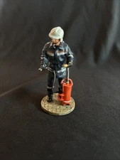 1/32 DEL PRADO COLLECTION FIREFIGHTER FIREDRESS VIENNA AUSTRIA 2004