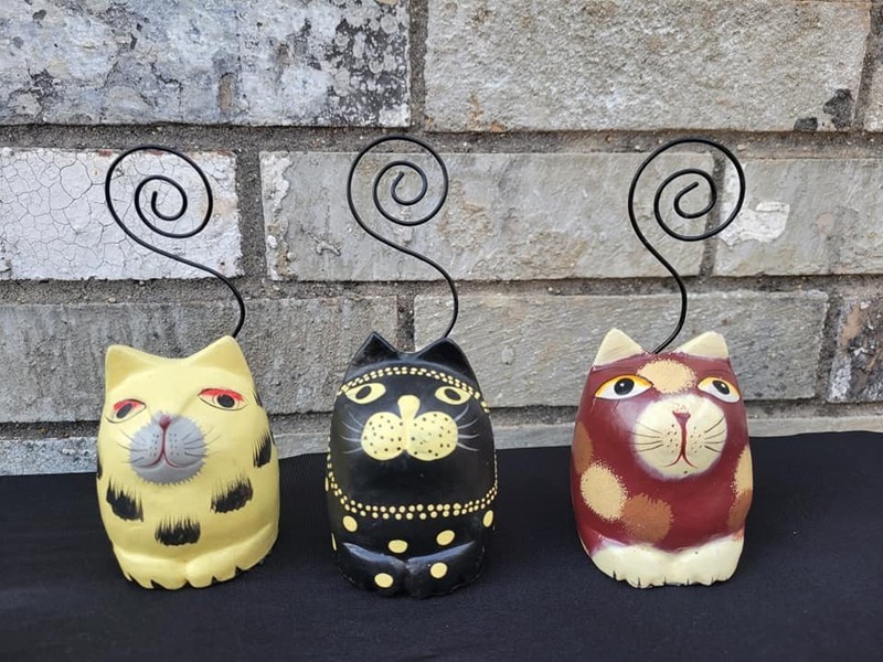 THREE Folk art Colorful Hand Painted Wooden Cat Photo Holders Note Stands
