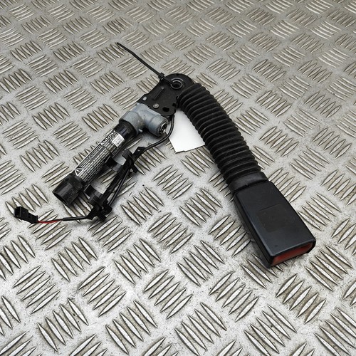 BMW 5 Touring F11 Sitzschnalle vorne rechts 6157964 2012 32830416