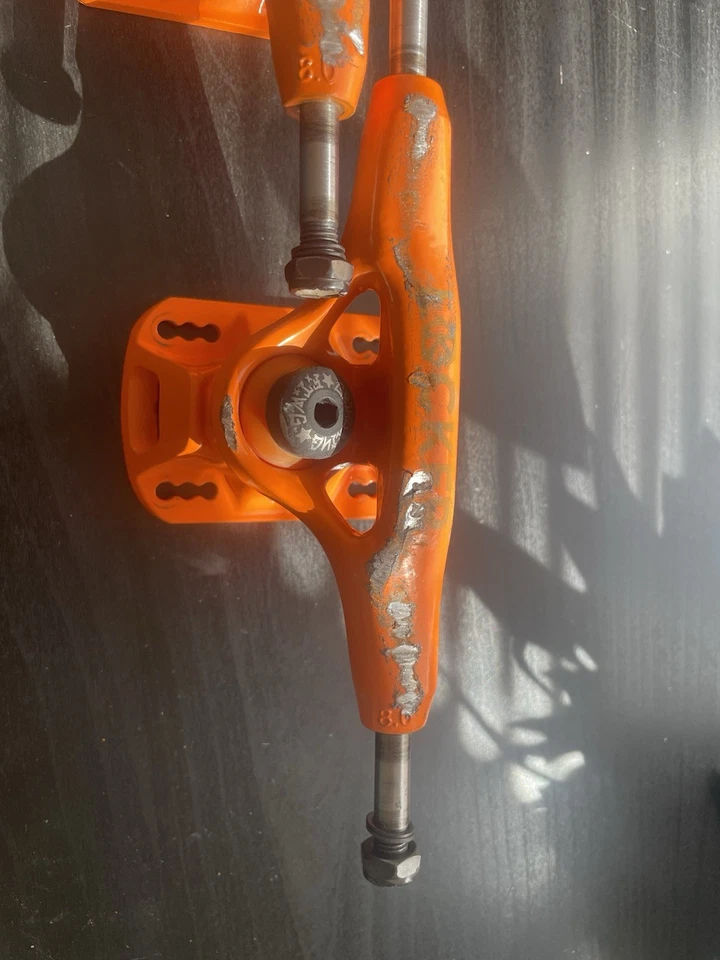 Camiones de skate Grindking Locker 2 8,0 Foto 4 de 4