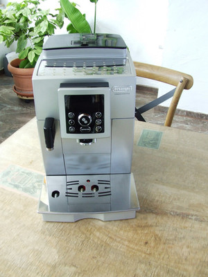 De'Longhi ECAM 23.420.SB 1450W Kaffeevollautomat - 1,8L, Silber/Schwarz