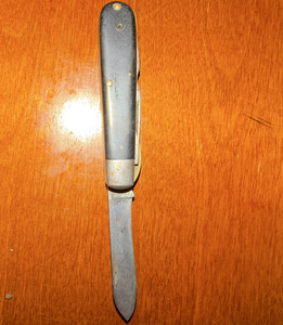 Anti-careless knife Made in New York ￼