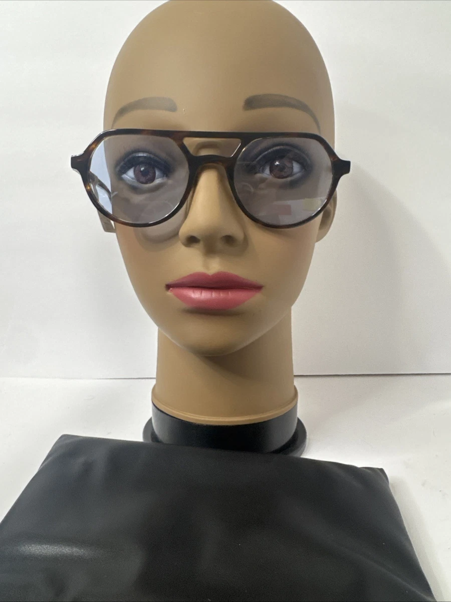 Women display picture 1
