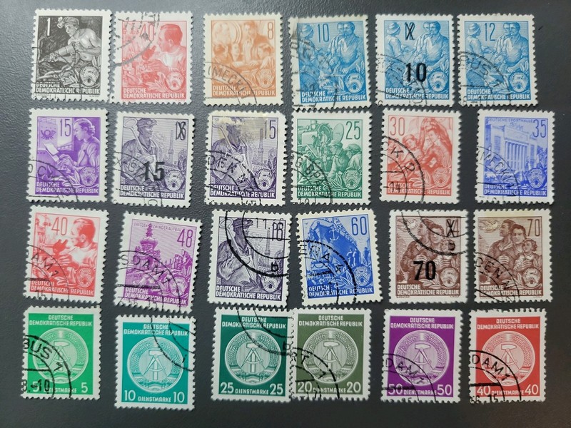 DDR (Demokratik East Germany)  24 Stamps, D9