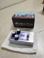 EarthQuaker Devices Hizumitas Fuzz Sustainar Pedal