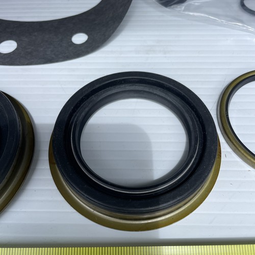 TSK273 NP271 NP273 Ford Transfer Case Gasket Seal Kit (Incomplete) HANDY!! - Picture 8 of 11