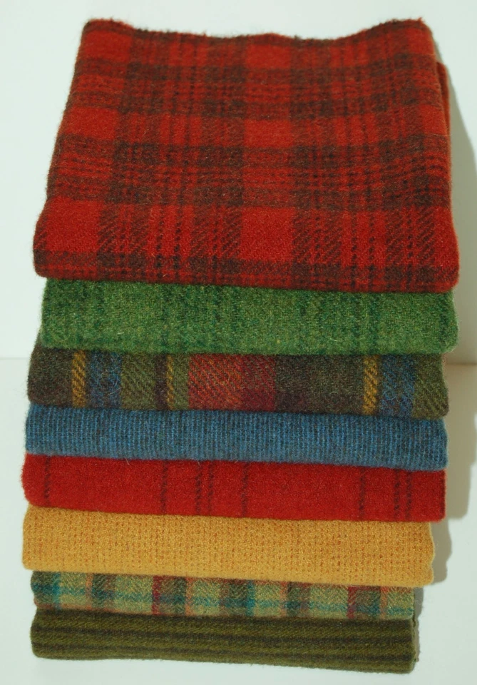 HAND DYED RUG HOOKING WOOL Mill-Dyed ~ "MERRY and BRIGHT" (8-pc. combo) - Image 2 of 4