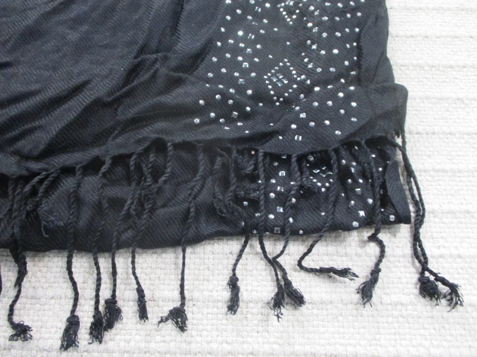 Betsey Johnson Scarf Womens 25x70 Black Sequin One Size Rectangular Viscose - Image 2 of 4