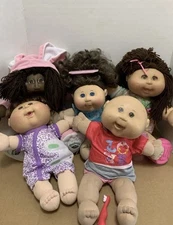 5 Cabbage Patch Dolls With Clothes 14”-18” 1982-  2015 Clean