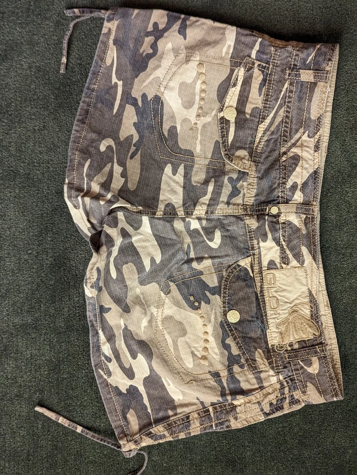 GLO Camo Camouflage Y2K Boho Military Club Booty Short Shorts Size 15 - Image 4 of 4