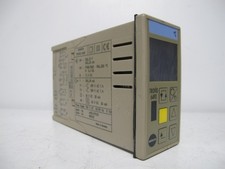 SAMSON Trovis 6493 Temp Controller Temperature Control 6493-0111.01 Compact