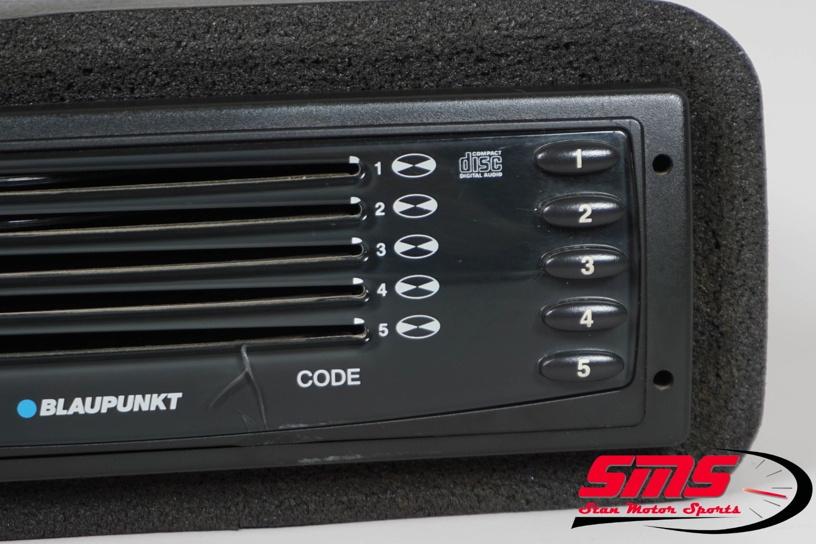 02-08 Maserati Spyder Coupe M128 M138 4200 3200 Blaupunkt CD Changer Unit OEM
