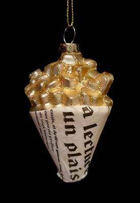 BLOWN GLASS CONE OF FRENCH FRIES ORNAMENT~POMMES FRITES~FOODIE~NWT