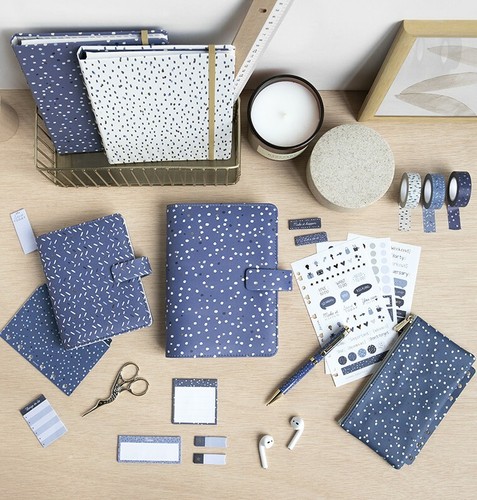 Filofax Indigo Pocket Organizer in Frost - 028714 - Picture 10 of 10