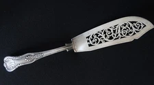 MAPPIN & WEBB STERLING SILVER FISH SLICE/SERVER & FRET WORK DATES SHEFFIELD 1905