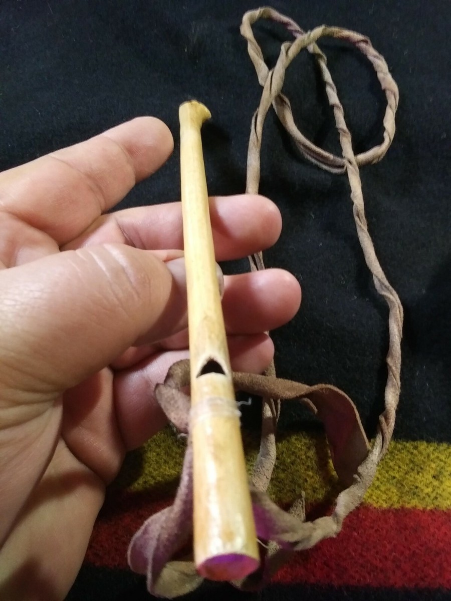 Native American Eagle Wing Bone Whistle Museum quality 8