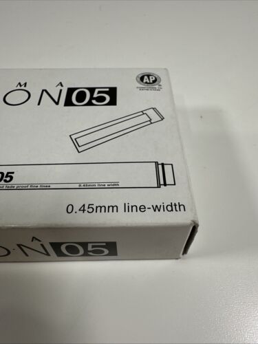 Sakura Pigma Micron 05 Black Pen 0.45mm Line Width Pack of 12 NEW - Picture 3 of 7