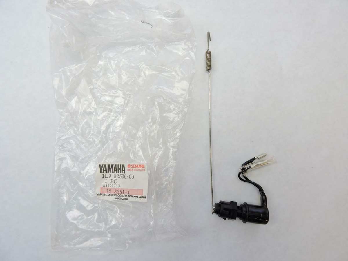 1L9-82530-00 NOS Yamaha Stop Switch Assembly 1977-1982 XS400