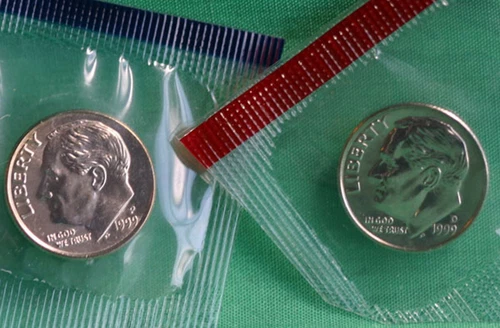 1999 P and D Roosevelt Dime 2 Coins from US Mint Set BU Cellos Ten Cents Two 10c