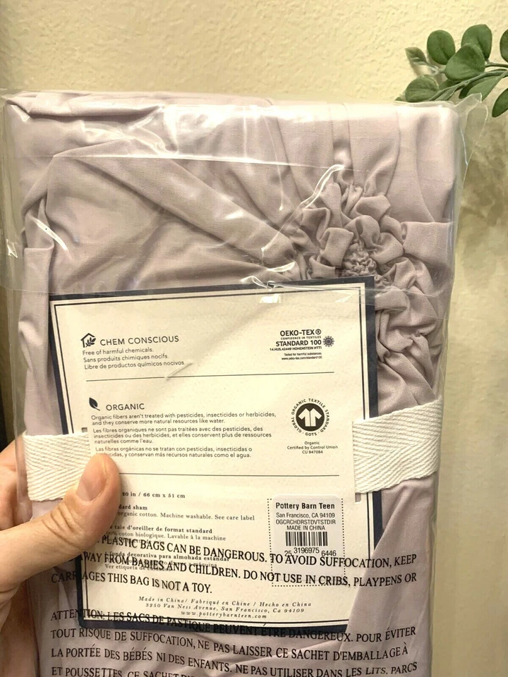 Almohada de vacaciones Pottery Barn falsa Disney princesa púrpura floral niña regalo rosa Foto 3 de 4