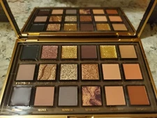 Huda Beauty EmPowerEd 18 Shade Eyeshadow Palette 0.59 Oz New