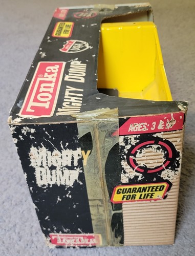 Vintage Tonka 1993 Mighty Diesel Dump Truck, Yellow, Pressed Steel, XMB-975, NEW - Picture 4 of 9