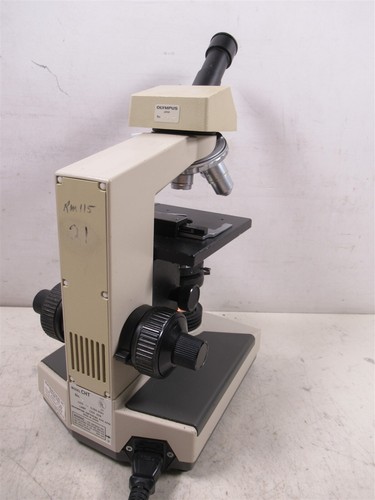 Olympus CH-2 CHT Monocular Microscope w/ 3 Objective Lenses & Eyepiece - Picture 9 of 12