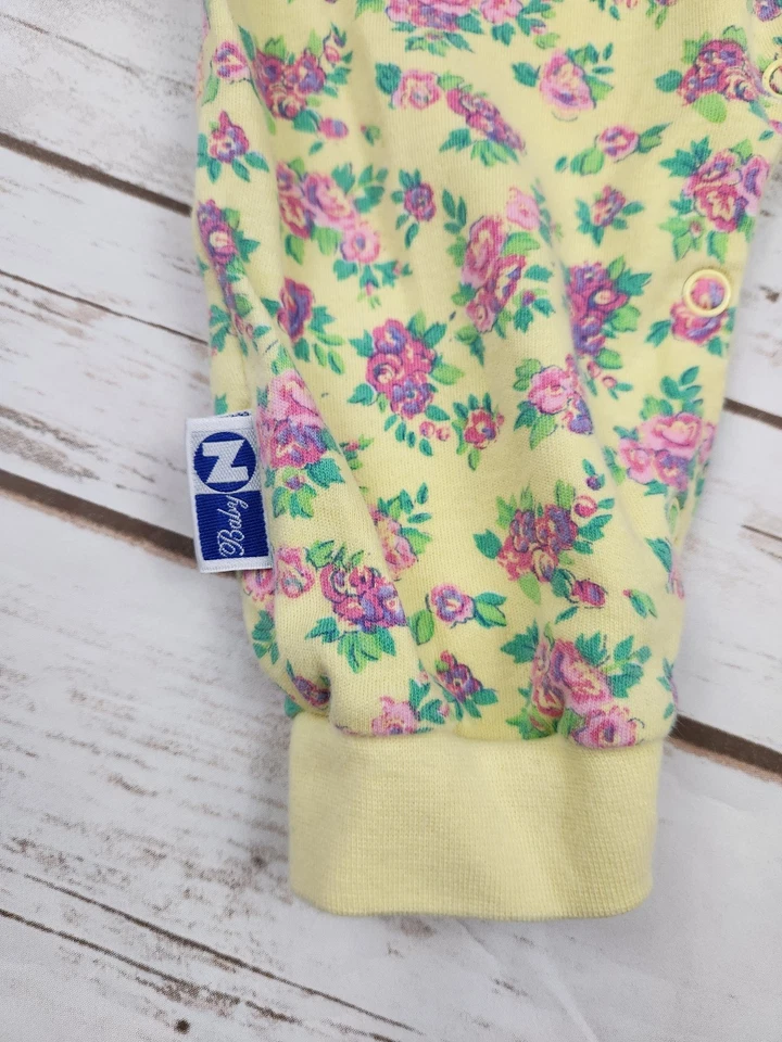 80-х 90-х годов винтажный Baby N желтый цветочный без рукавов Детский комбинезон - размер 12 М - Изображение 4 из 4