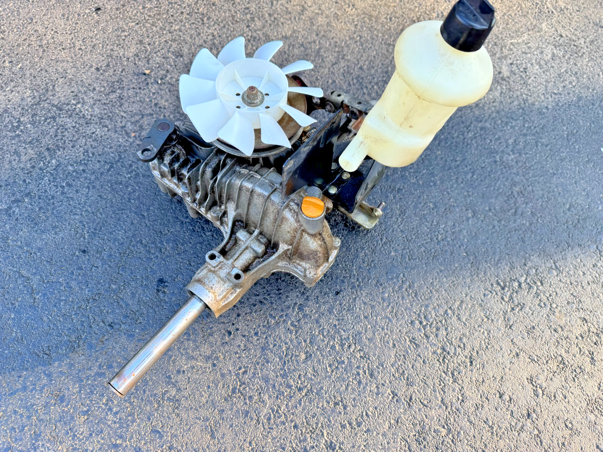 John Deere Gx345 Tuff Torq K71c Transaxle AM123278 878 for sale