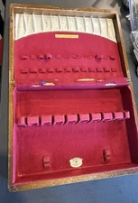 1940’s VINTAGE Heirloom plate FLATWARE SILVERWARE STORAGE CHEST See photos.