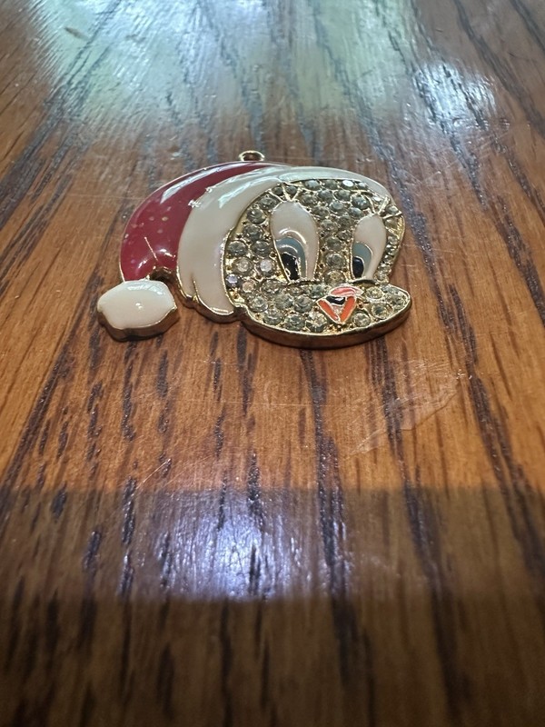 Hallmark Ornament Putting on the Glitz Tweety Bird Looney Tunes 2004 Keepsake