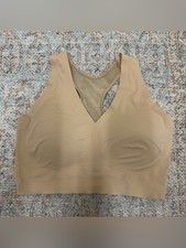 True  Co. Seamless V-Neck Wireless Bra - Beige size Small