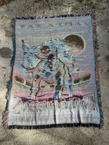 Vtg 90s NFL Tampa Bay Buccaneers Football Throw Blanket 4' x 3' USA Fringed - Picture 5 of 7