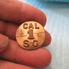 VINTAGE WW2 ? ERA US MILITARY TUNIC COLLAR DISC PIN CAL 1ST INFANTRY S. G.