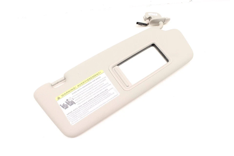 2009-2012 AUDI A4 QUATTRO - Right SUN Visor / Mirror 8K0857552L - Image 2 of 4