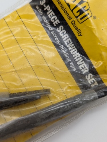 VACO SK234 Slotted Screw Holding Screwdriver, 3-Piece Set - Picture 5 of 5
