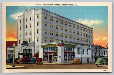 Postcard Dixie Hunt Hotel Gainesville Coca Cola Sign Dixie Drug Georgia GA Linen