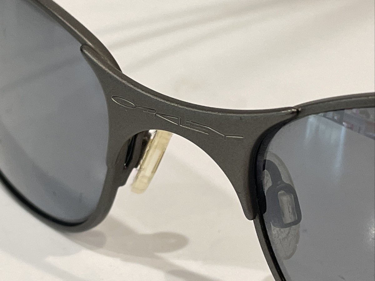 Oakley A Wire Sunglasses Gunmetal Grey | eBay Oakley A Wire Sunglasses Gunmetal Grey | eBay