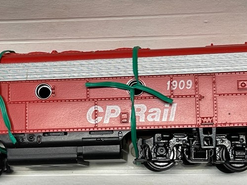 HO Scale Athearn 3038 Canadian Pacific F7-B Dummy MIB NOS - Picture 4 of 6