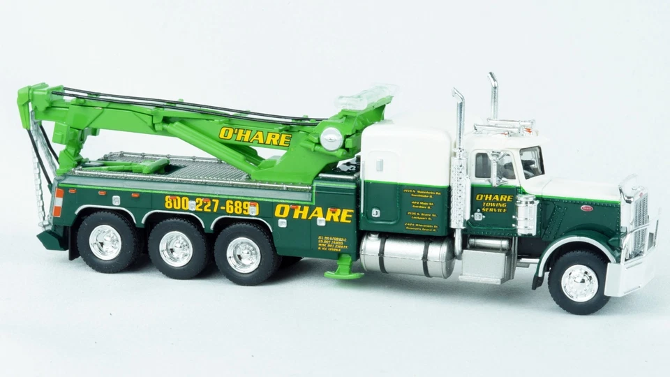 Brekina 1973 Peterbilt 359 Tow Truck Green/White O'Hare Tow #86279 HO 1/87 Scale - Image 4 of 4
