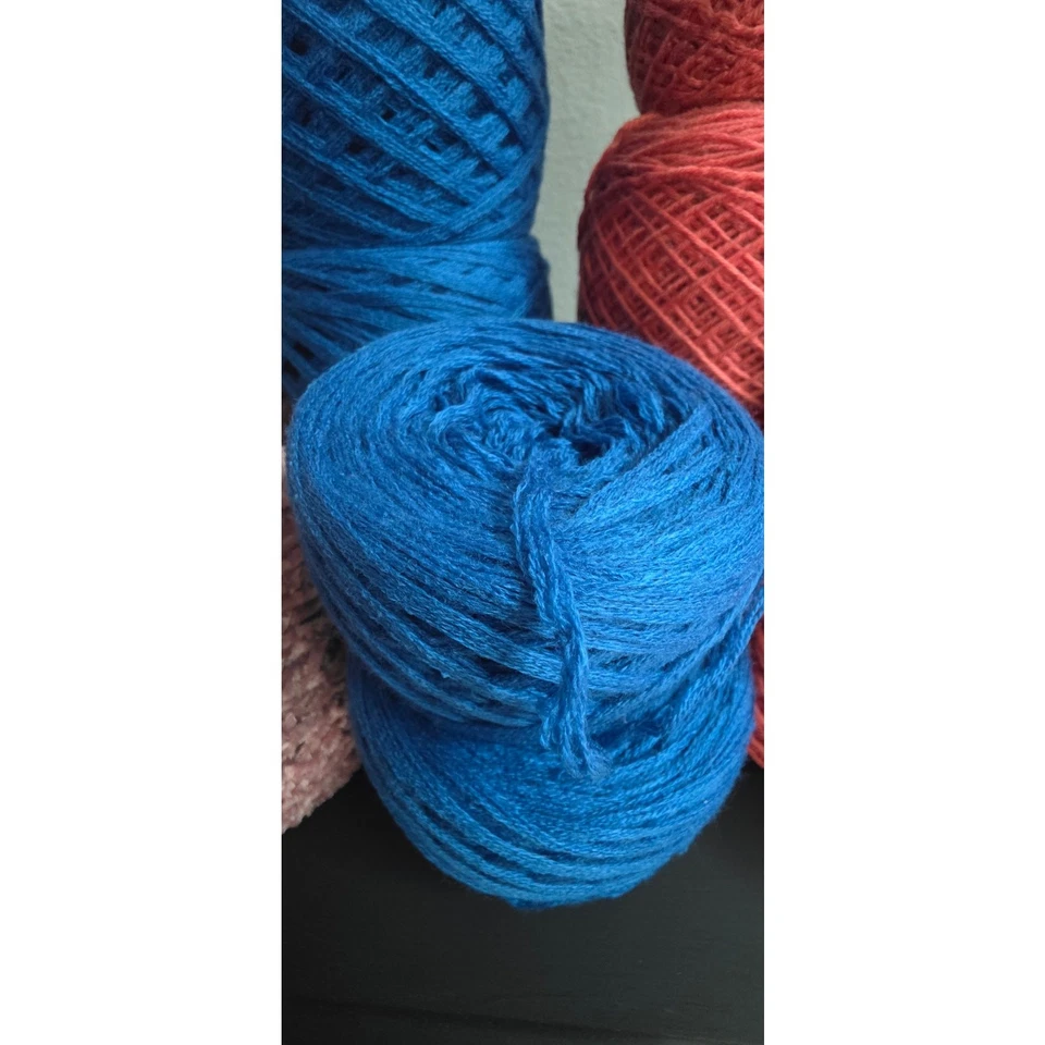 Yarn cake lot used/ recycled -cotton/polyester/ wool/ acrylic/ mohair blends  - Image 4 of 4