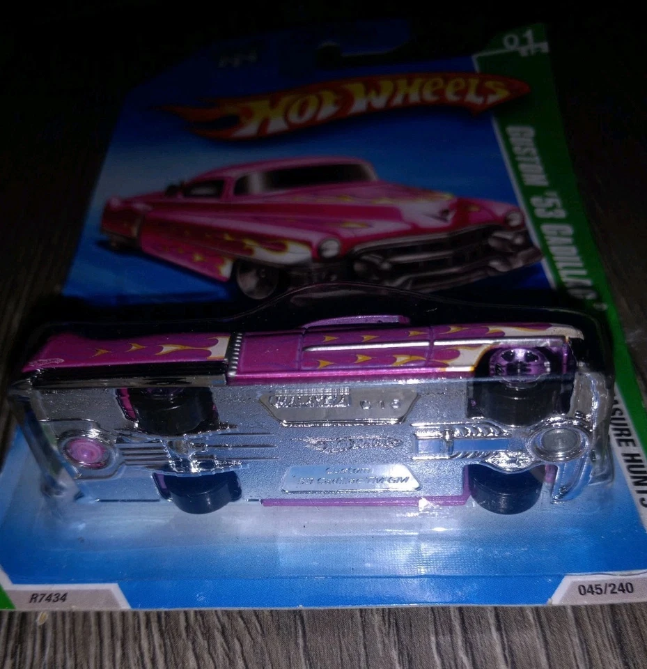 Hot Wheels 2010 Treasure Hunt Custom '53 Cadillac Real Riders - Protector - Image 2 of 3