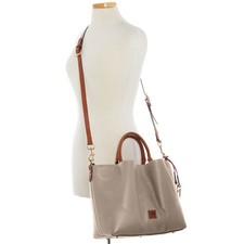 NWT Dooney Bourke Pebble Grain Large Barlow Taupe 468