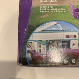 Sealed LEGO FRIENDS: Horse Vet Trailer (41125) Shelf Wear Em9