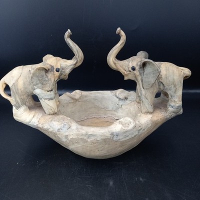 Vintage zerkleinerte Austernschale Elefant Figur Aschenbecher