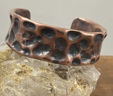 Vtg Brutalist Modernist Women s Hammered Thick Copper Artisan Cuff Bracelet