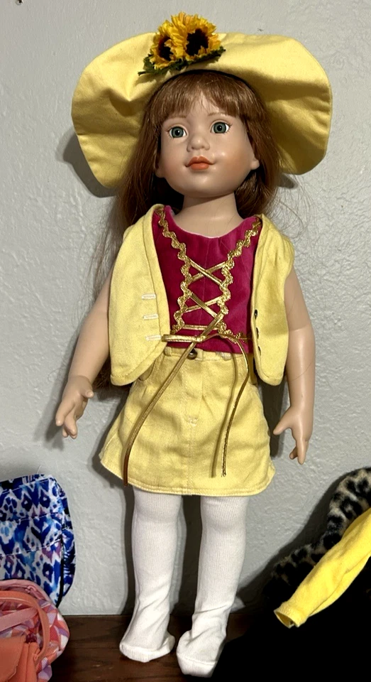 Magic Attic Club 18" Muñeca Megan Pelo Rojo Ojos Verdes Conjunto Original y Más Foto 2 de 4