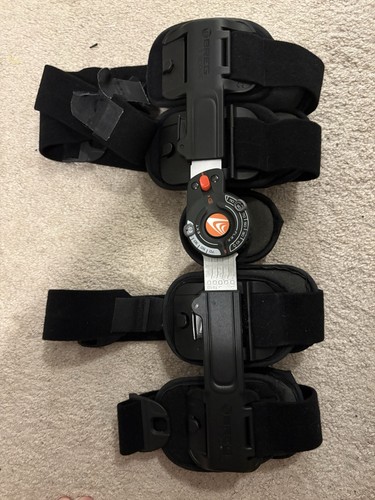 Breg T-Scope Adjustable Knee Brace Black With Flexion Stabilization