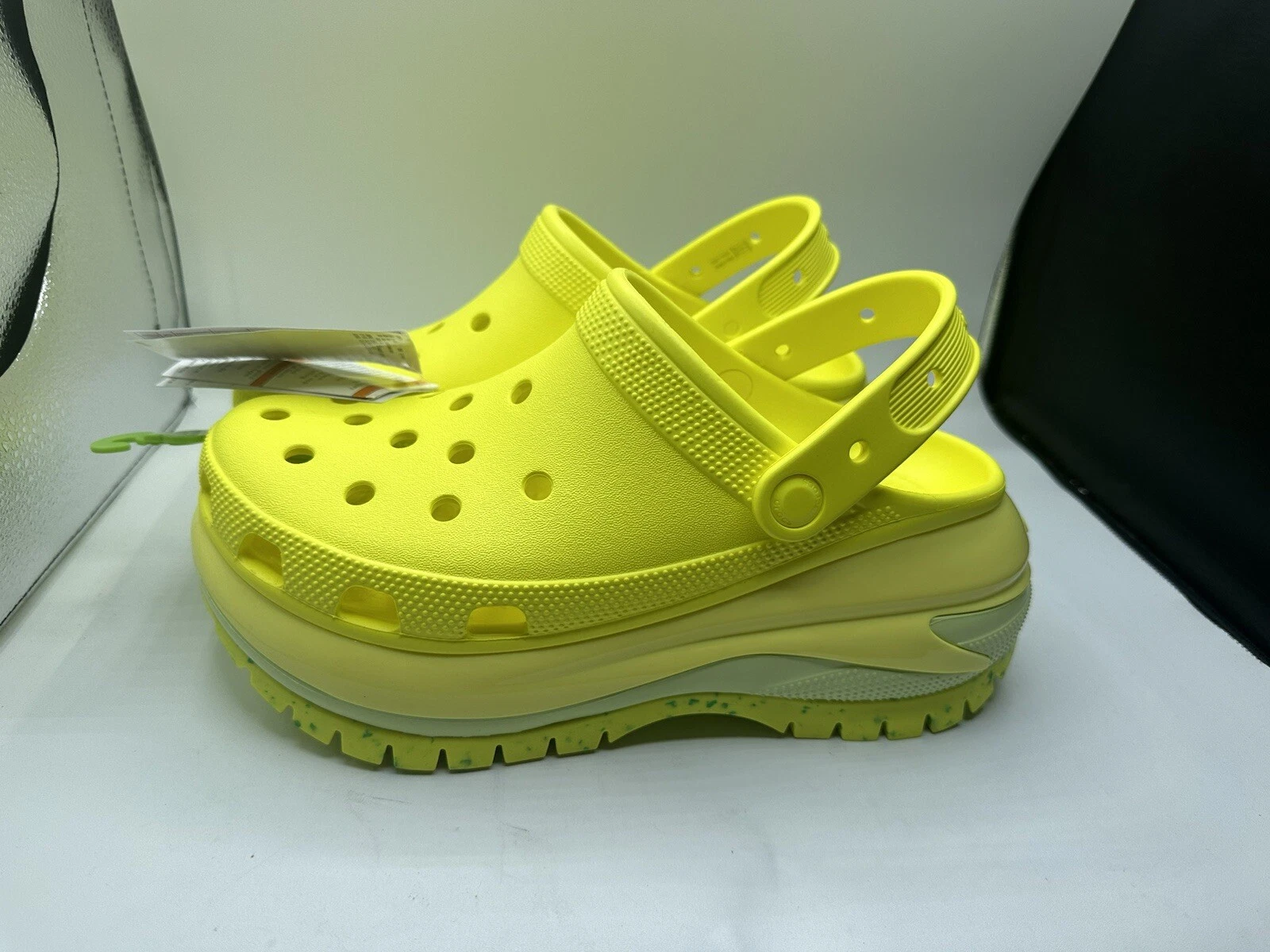 NEW Crocs Classic Mega Crush Clog - Acidity WOMEN'S SIZE 9